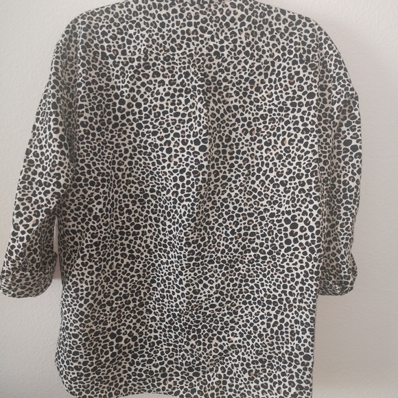 Burberry London Size 8 Animal Print Blouse - Picture 3 of 8